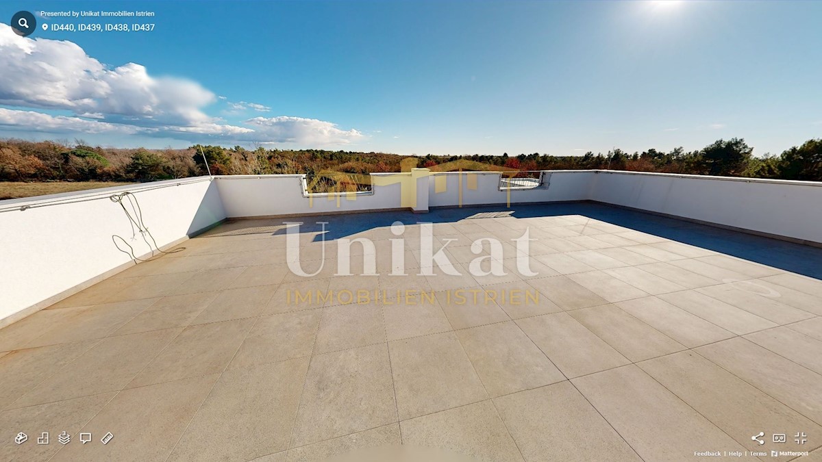 Neu gebaute 3SZ-Wohnung nähe Meer mit Dachterrasse